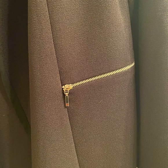 Tahari ASL Black Crepe Drape Jacket - Picture 3 of 4